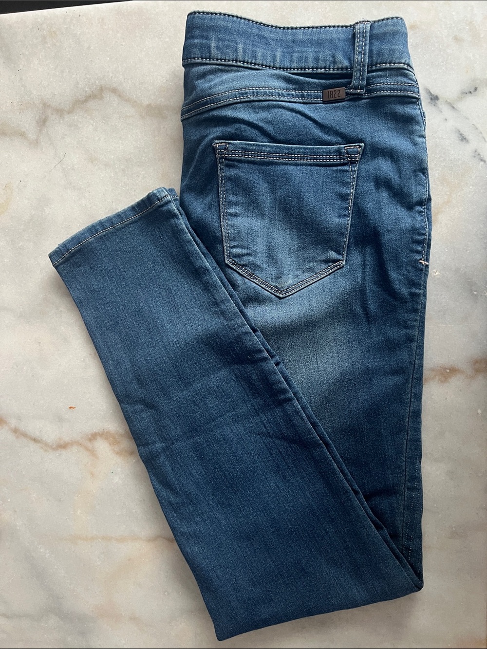 1822 Denim Skinny Jeans - Picture 2 of 3